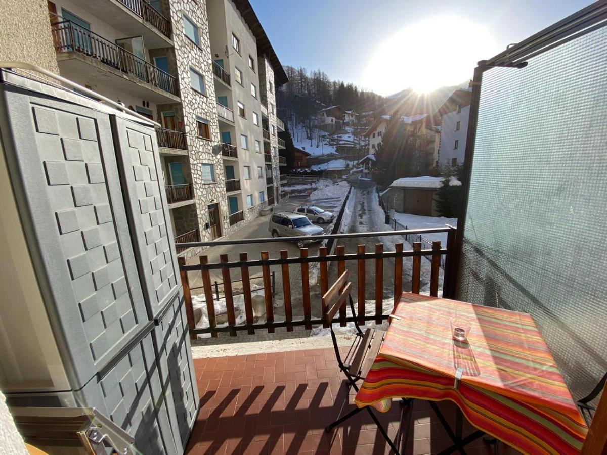Il Piccolo Rifugio - Casa Valtournenche Apartment Luaran gambar