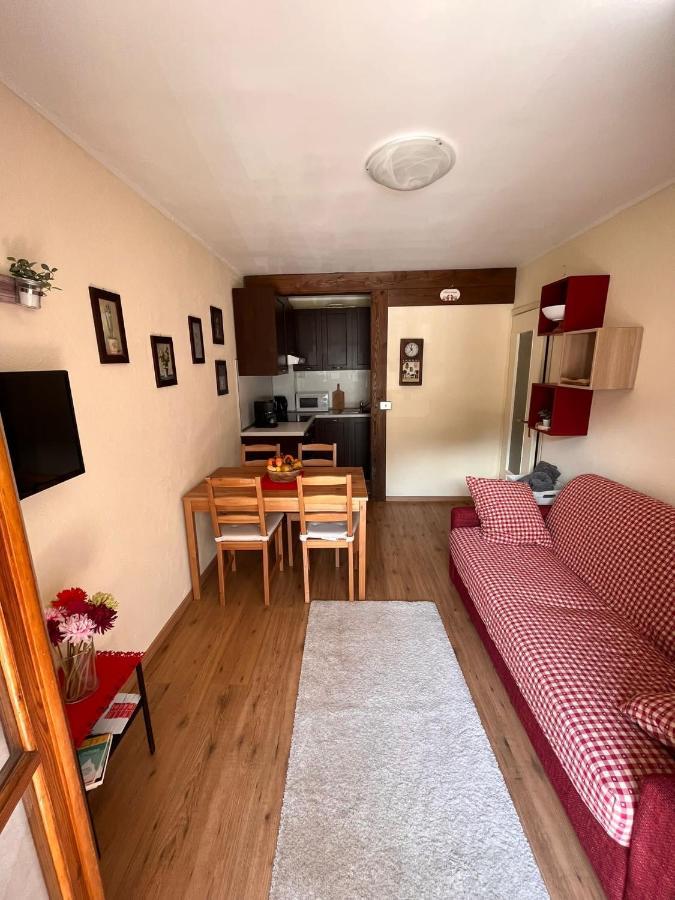 Il Piccolo Rifugio - Casa Valtournenche Apartment Luaran gambar